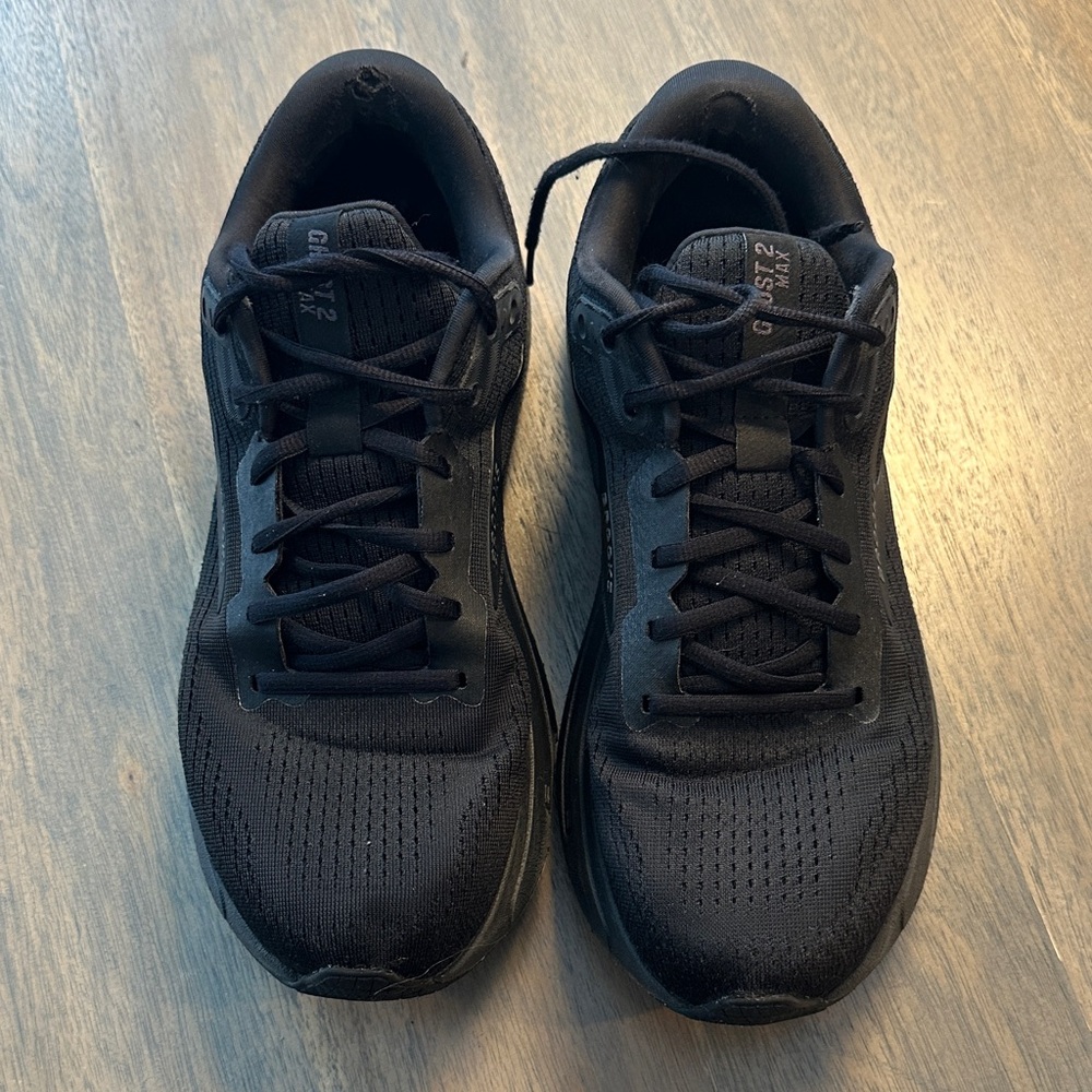 Brooks Black Athletic Shoes 10.5 WIDE